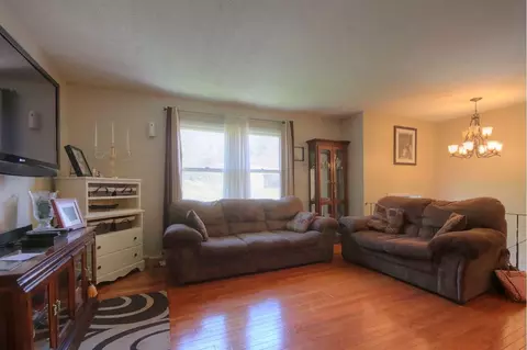 907 W 7th St, Corbin, KY 40701 photo 3