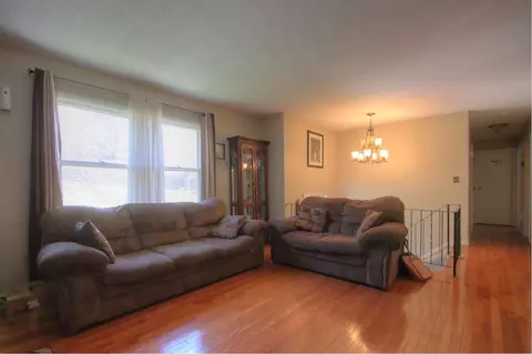 907 W 7th St, Corbin, KY 40701 photo 2