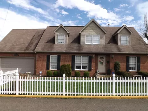 305 Chestnut St, Corbin, KY 40701 photo 3