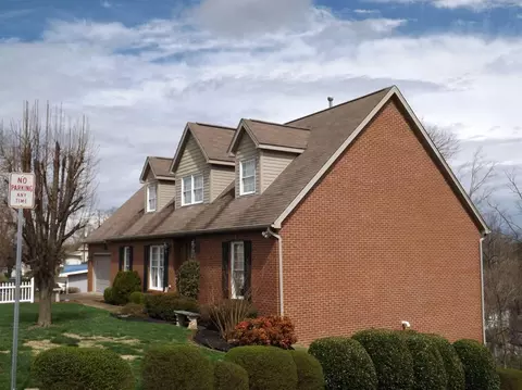 305 Chestnut St, Corbin, KY 40701 photo 2