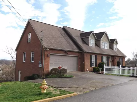 305 Chestnut St, Corbin, KY 40701 photo 1
