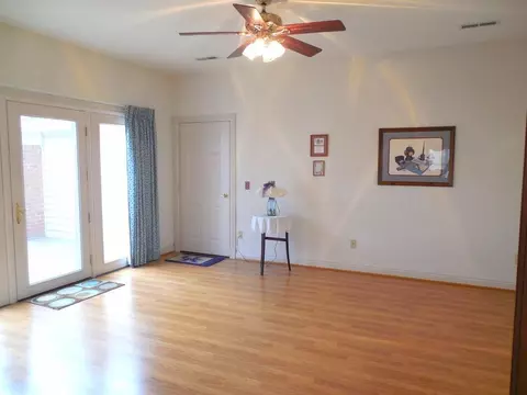 512 E Walnut, Danville, KY 40422 photo 8