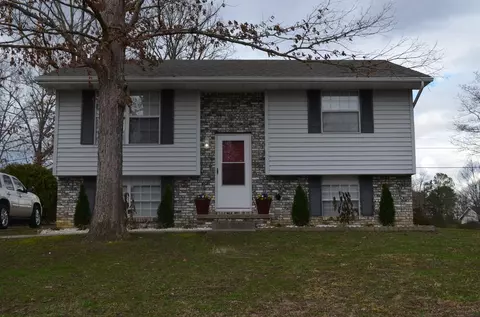200 Red Oak St, Corbin, KY 40701 photo 2
