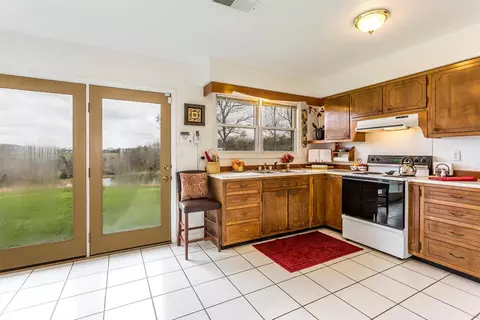 605 Flint Rd, Waco, KY 40385 photo 6