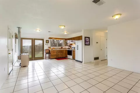 605 Flint Rd, Waco, KY 40385 photo 5
