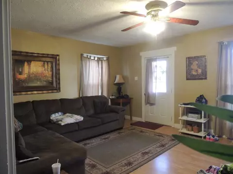 120 E Jefferson St, Georgetown, KY 40324 photo 2