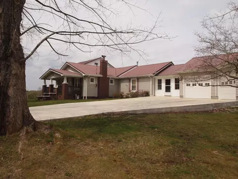 81 E Monroe St, Corbin, KY 40701 photo 2
