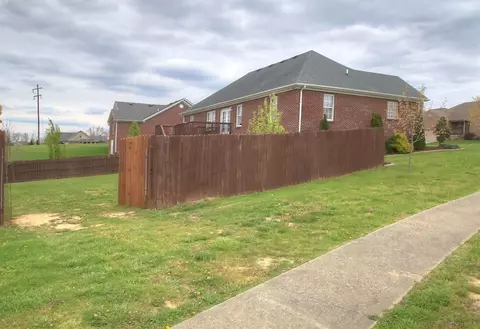 401 Koa Ct, Berea, KY 40403 photo 3