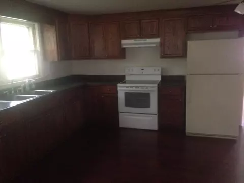 403 W 3rd St, Corbin, KY 40701 photo 4