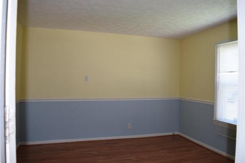 135 Johnson Ave, Lancaster, KY 40444 photo 10