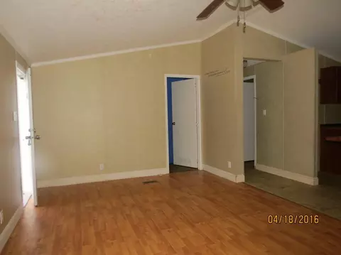 450 Creekside Rd, Lynch, KY 40855 photo 4