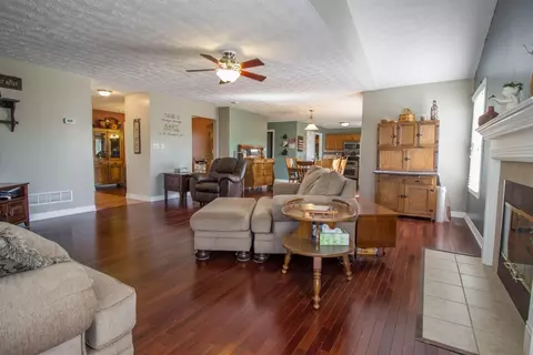 130 Johnstone Trl, Georgetown, KY 40324 photo 6