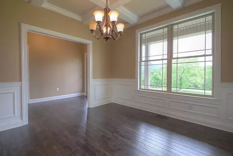 100 Nikkis Cir, Berea, KY 40403 photo 5