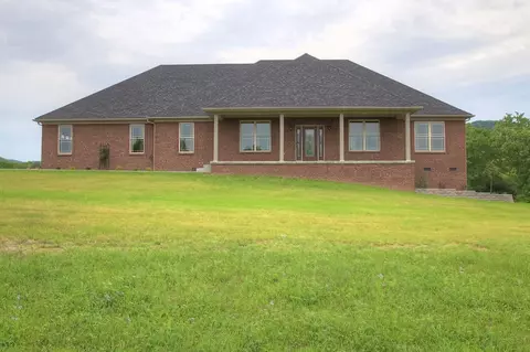 100 Nikkis Cir, Berea, KY 40403 photo 2