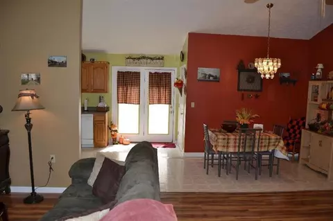 1045 Ellington Loop, Morehead, KY 40351 photo 8