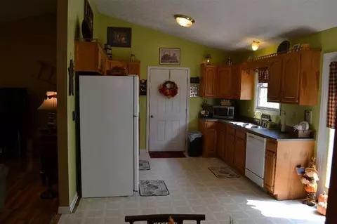 1045 Ellington Loop, Morehead, KY 40351 photo 9