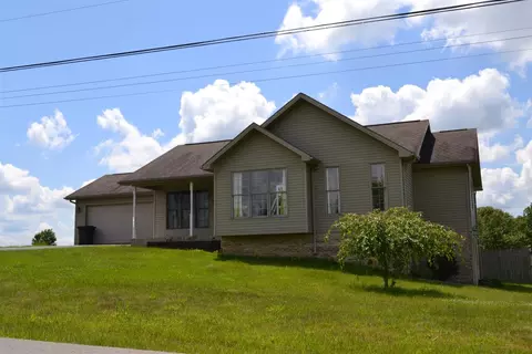 1045 Ellington Loop, Morehead, KY 40351 photo 1