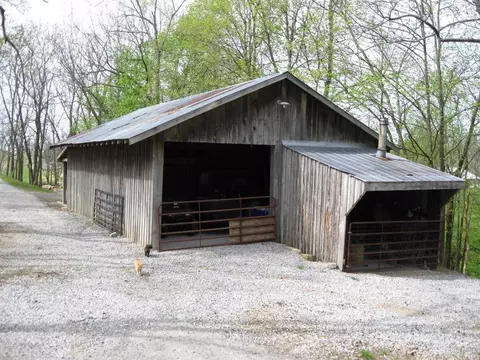 446 Levy Rd, Paris, KY 40361 photo 17