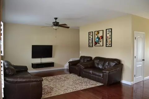 1625 Eagle Dr, Morehead, KY 40351 photo 5