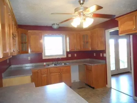 223 Keith Dr, Berea, KY 40403 photo 9