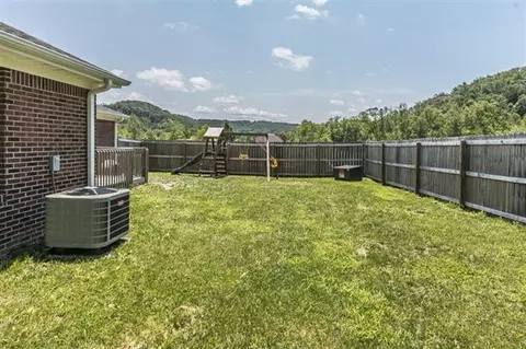 1029 Eagle Point Dr, Berea, KY 40403 photo 9