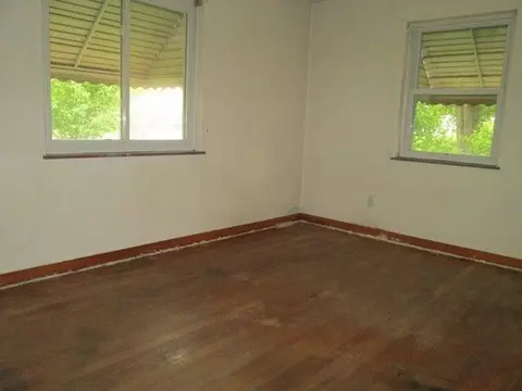 668 Sipple Dr, Covington, KY 41015 photo 2