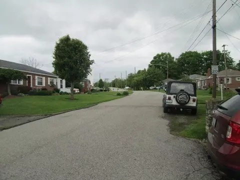 668 Sipple Dr, Covington, KY 41015 photo 3