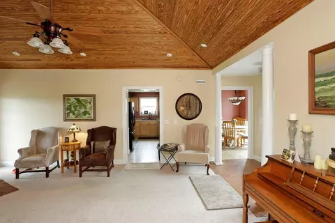 142 Fallow Cir, Georgetown, KY 40324 photo 2