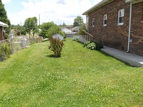 1002 S Poplar St, Corbin, KY 40701 photo 23
