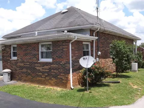 1002 S Poplar St, Corbin, KY 40701 photo 8