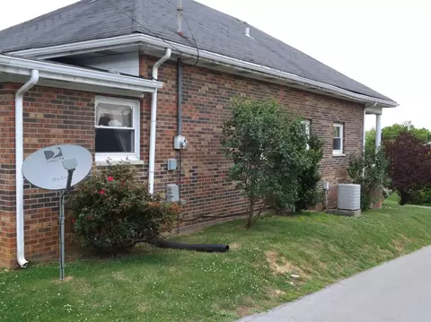1002 S Poplar St, Corbin, KY 40701 photo 6