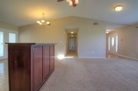 1055 Breezy Ln, Berea, KY 40403 photo 11