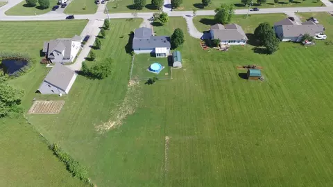 1055 Breezy Ln, Berea, KY 40403 photo 6