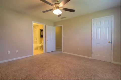 1055 Breezy Ln, Berea, KY 40403 photo 24
