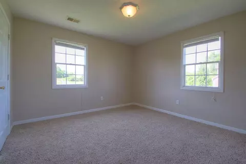 1055 Breezy Ln, Berea, KY 40403 photo 22