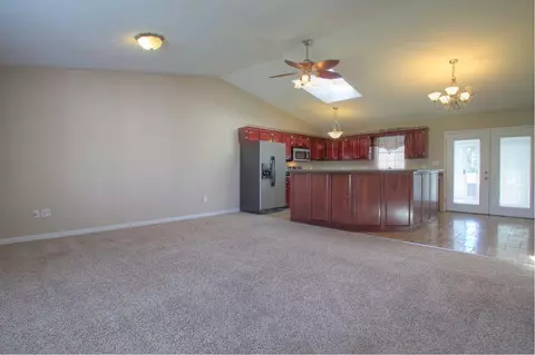 1055 Breezy Ln, Berea, KY 40403 photo 10