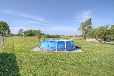 1055 Breezy Ln, Berea, KY 40403 photo 37