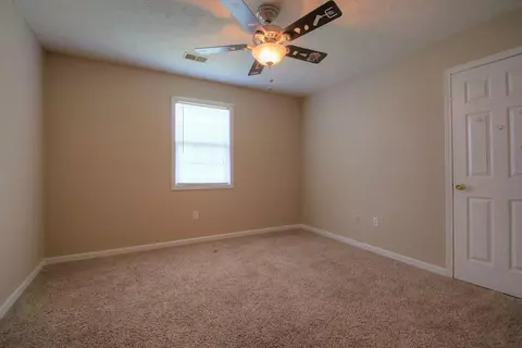 1055 Breezy Ln, Berea, KY 40403 photo 21