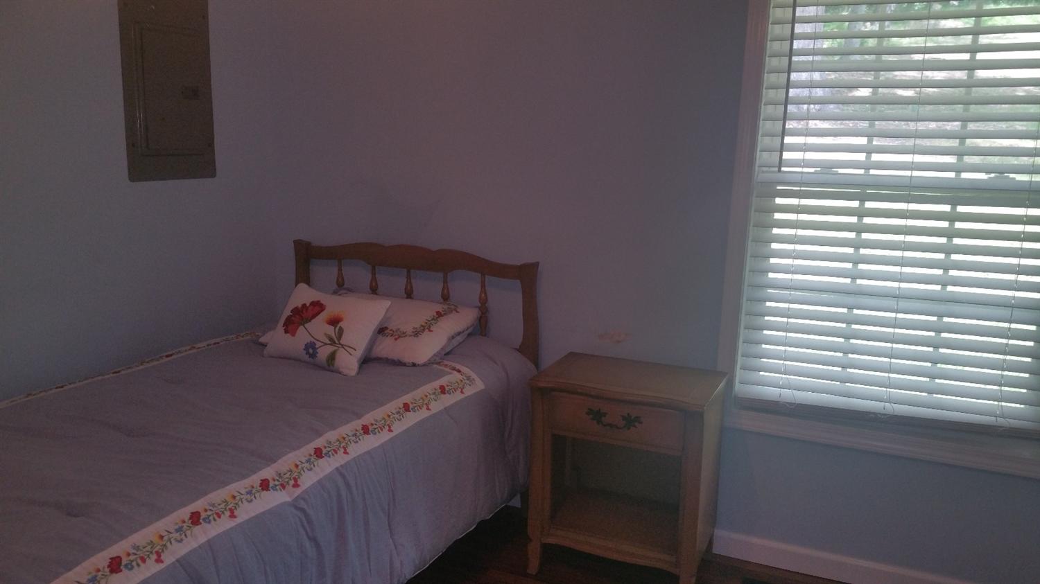208 Douglas Ave, Corbin, KY 40701 photo 12