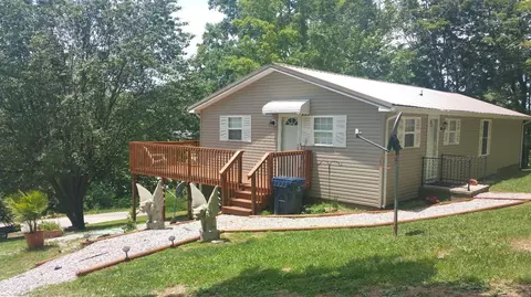 208 Douglas Ave, Corbin, KY 40701 photo 2