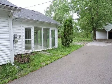 151 Griggs Rd, Waco, KY 40385 photo 2
