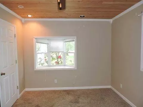 151 Griggs Rd, Waco, KY 40385 photo 6