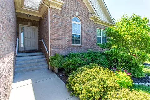 102 Elm Fork Dr, Paris, KY 40361 photo 3