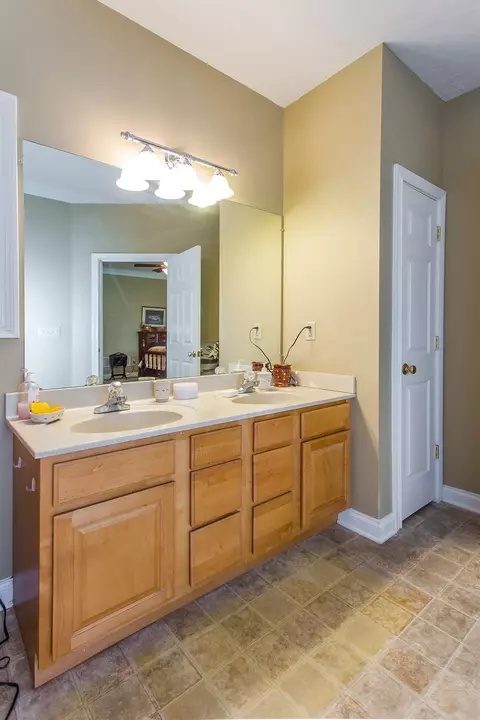 102 Elm Fork Dr, Paris, KY 40361 photo 18