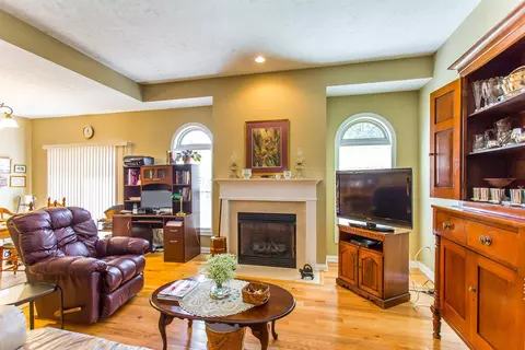 102 Elm Fork Dr, Paris, KY 40361 photo 6