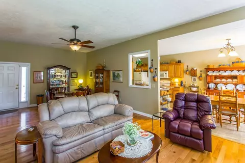 102 Elm Fork Dr, Paris, KY 40361 photo 8