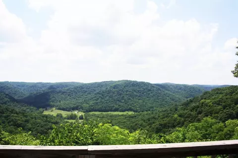 102 Cliffview Dr, Stanton, KY 40380 photo 4