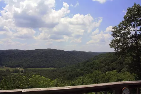 102 Cliffview Dr, Stanton, KY 40380 photo 6