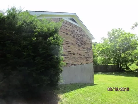 103 Moss St, Lancaster, KY 40444 photo 12