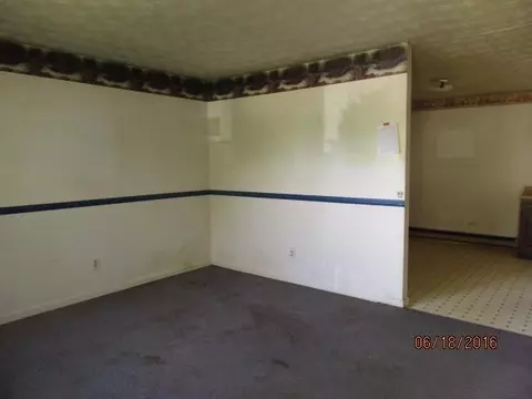 103 Moss St, Lancaster, KY 40444 photo 3